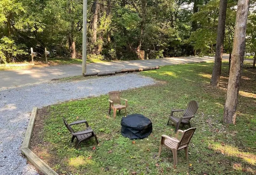 Tranquil Valley Retreat