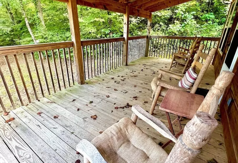 Tranquil Valley Retreat