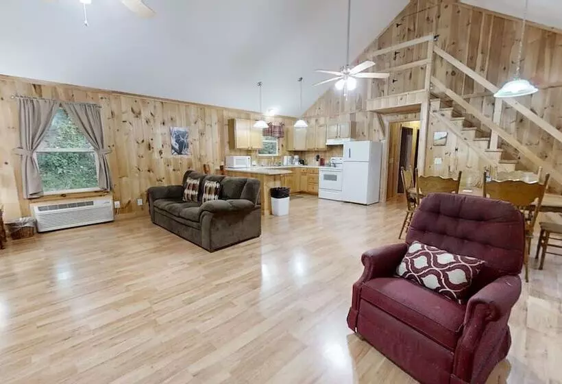 Tranquil Valley Retreat