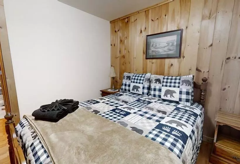 Tranquil Valley Retreat