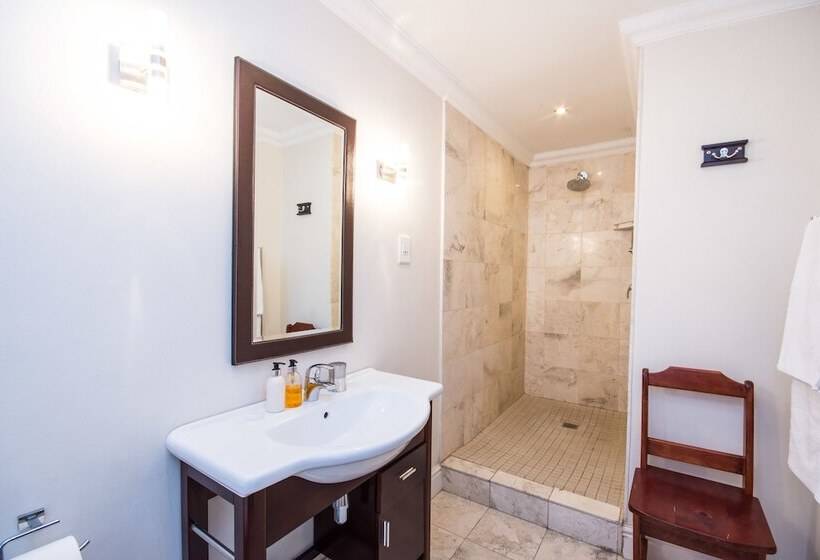 住宿加早餐  Albarosa Guesthouse