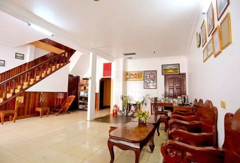 Hang Tep Hostel