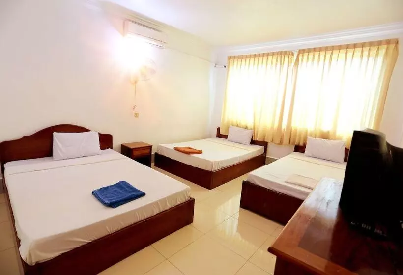 Hang Tep Hostel
