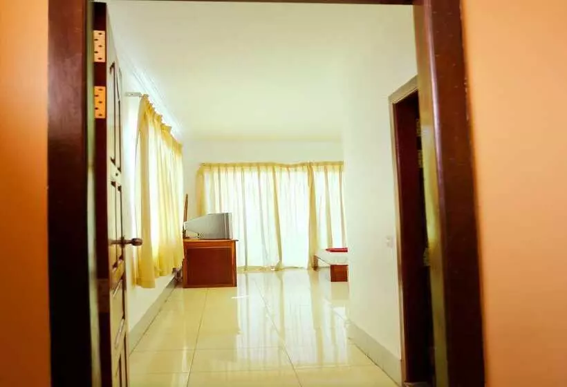 Hang Tep Hostel