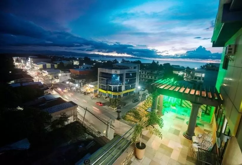 هتل C & L Seaview