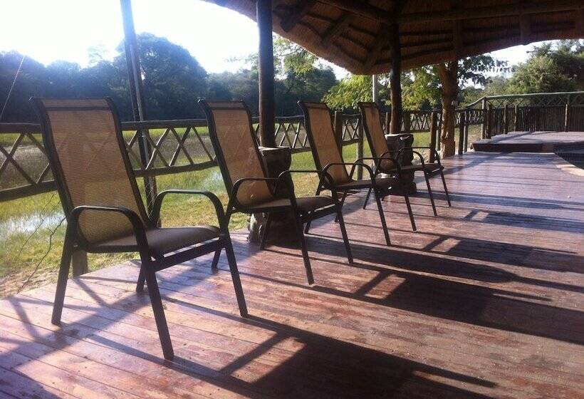 هتل Enviro Villa Luxury Inn