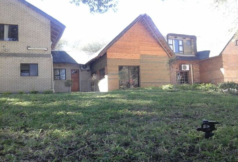 هتل Enviro Villa Luxury Inn