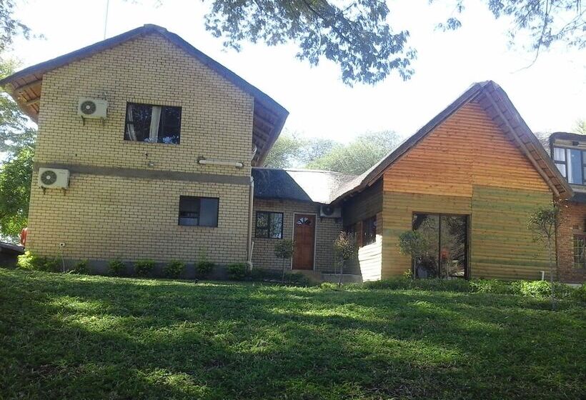 هتل Enviro Villa Luxury Inn