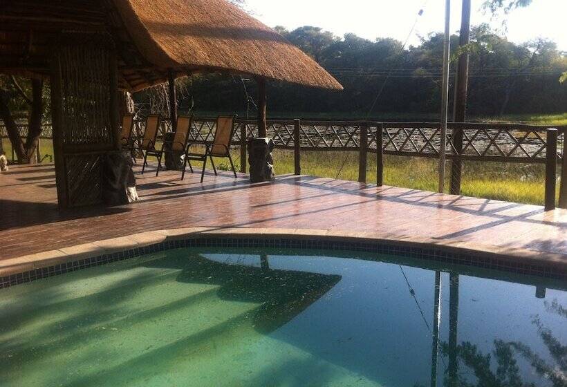 هتل Enviro Villa Luxury Inn