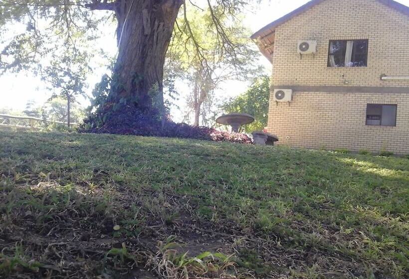 هتل Enviro Villa Luxury Inn