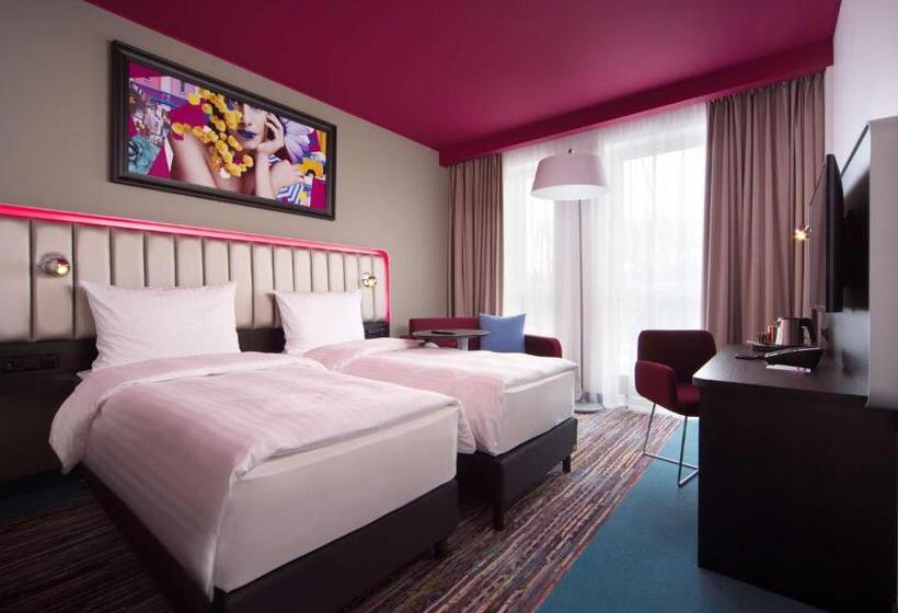 هتل Park Inn By Radisson Riga Valdemara