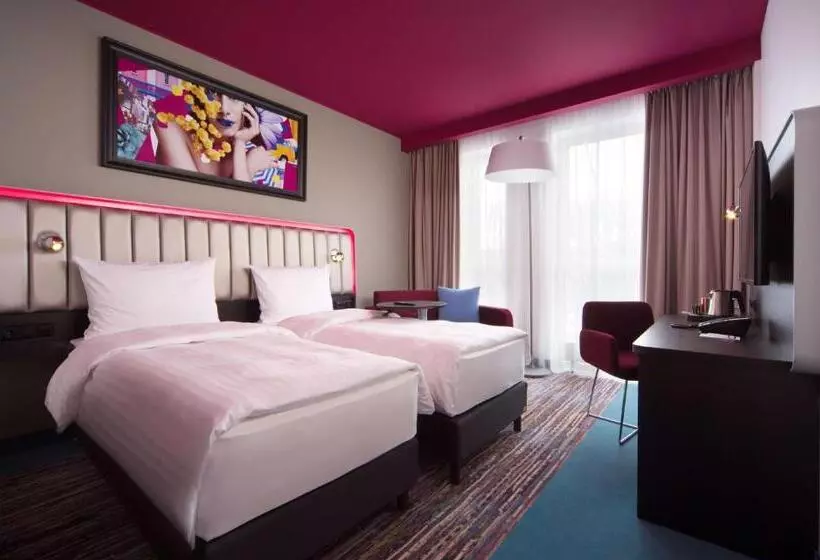 هتل Park Inn By Radisson Riga Valdemara