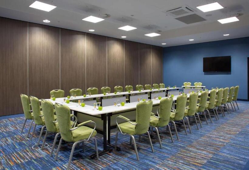 هتل Park Inn By Radisson Riga Valdemara