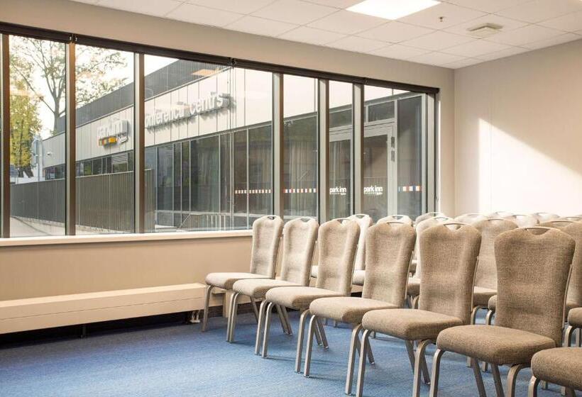 هتل Park Inn By Radisson Riga Valdemara