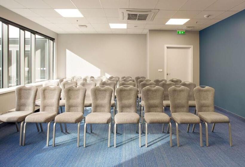 هتل Park Inn By Radisson Riga Valdemara