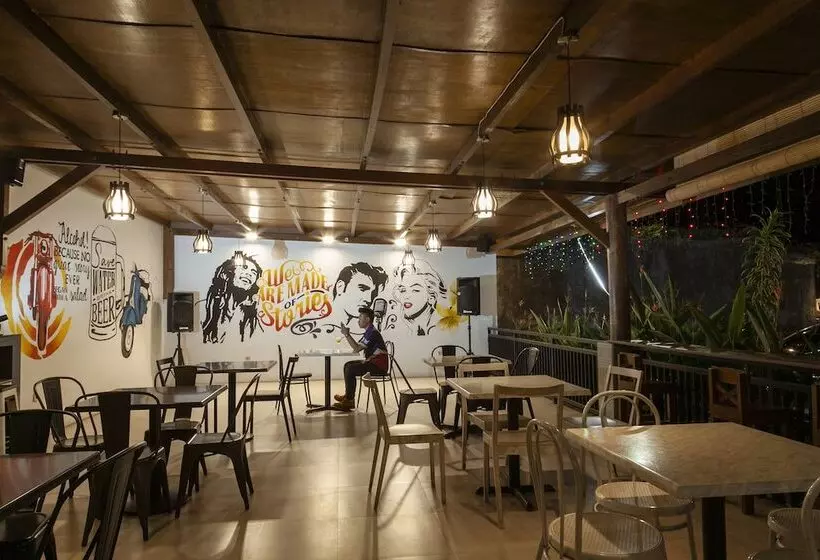ホテル Puri Senggigi