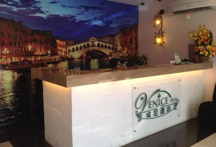 Hotelli Venice Inn