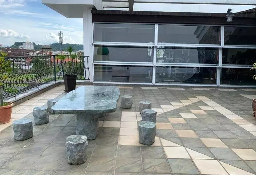 Mciti Suites