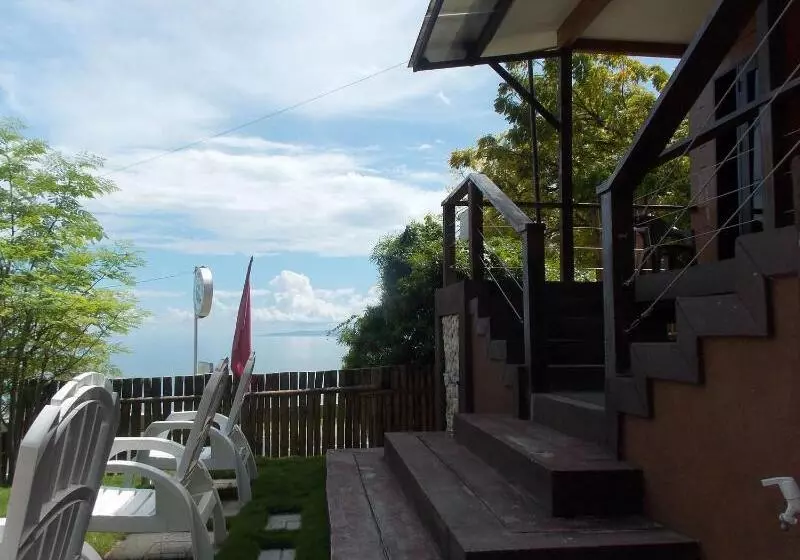 Majatalo 24/7 Lantawan Resort
