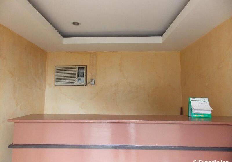 پانسیون 24/7 Lantawan Resort