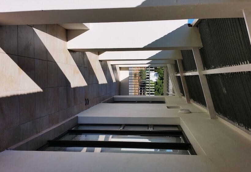 פנסיון Nguni Country Lodge