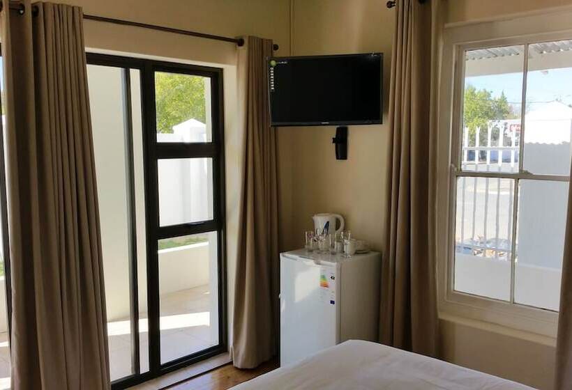 פנסיון Nguni Country Lodge