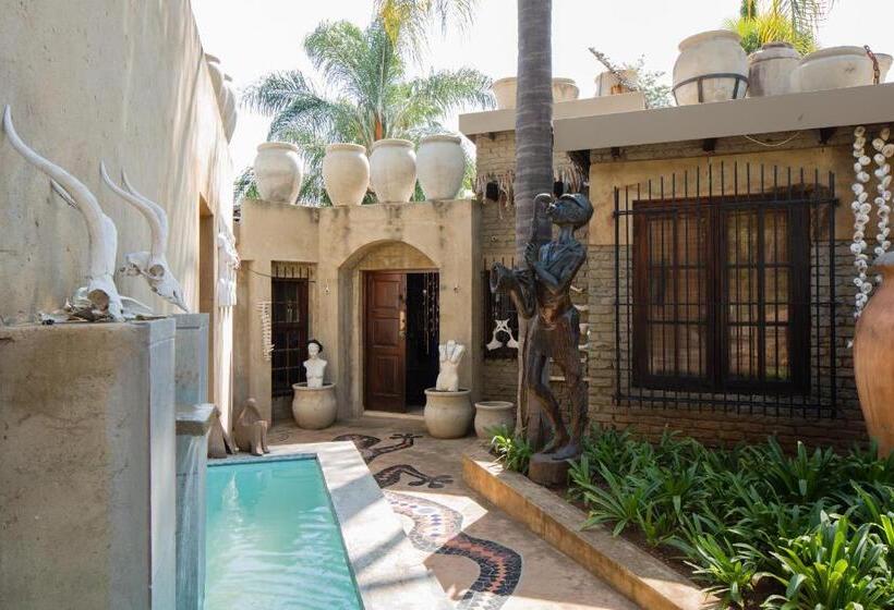 ペンション The Art Guesthouse