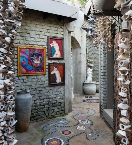 ペンション The Art Guesthouse