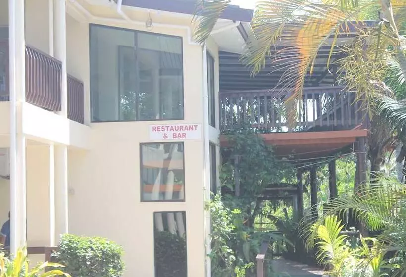 Shalini Garden Hotel & Apartments