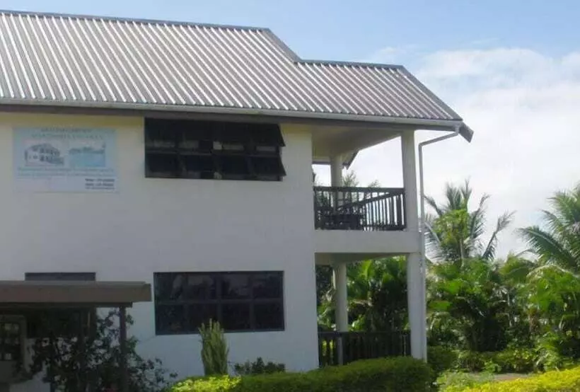 Shalini Garden Hotel & Apartments