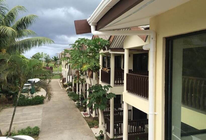 Shalini Garden Hotel & Apartments