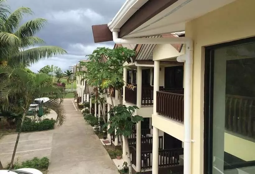 Shalini Garden Hotel & Apartments