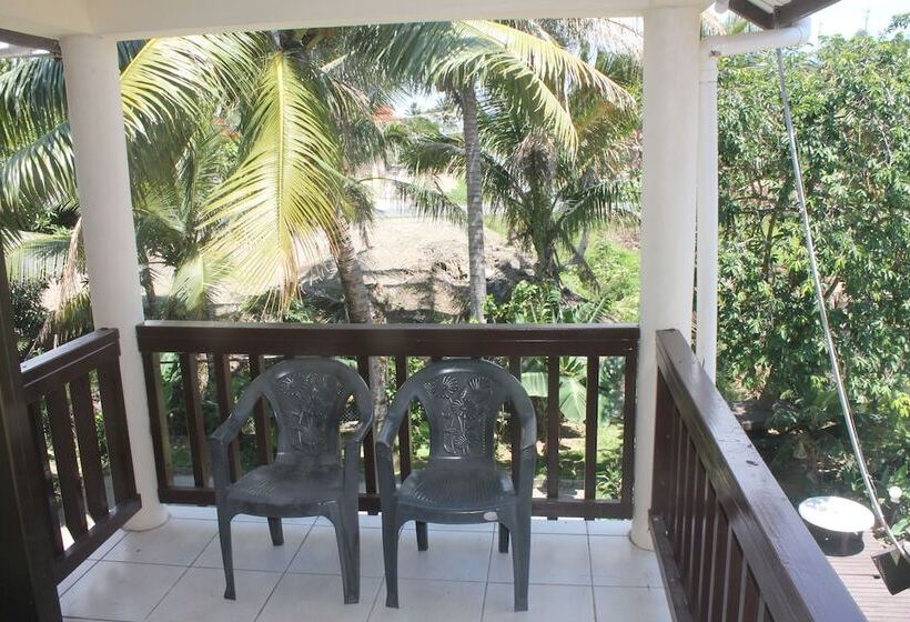 Shalini Garden Hotel & Apartments