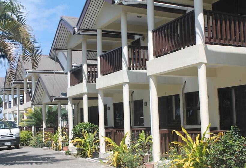 Shalini Garden Hotel & Apartments