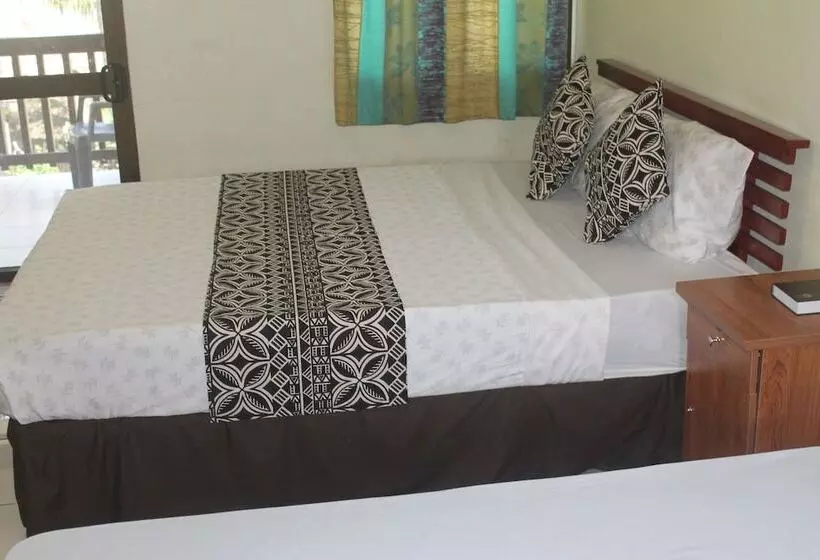 Shalini Garden Hotel & Apartments