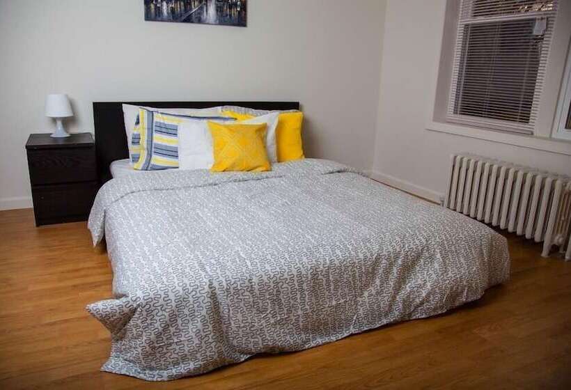 Vroom Street Apartment