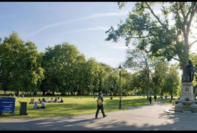 Balham, South London Spacious Guest House 2