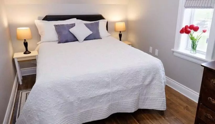 ベッドアンドブレックファースト Montgomery Inn Ingleside