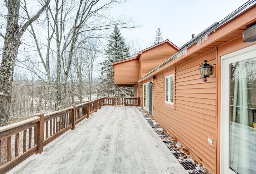 Bennington Home W/ Deck ~ 5 Mi To Bald Mountain!