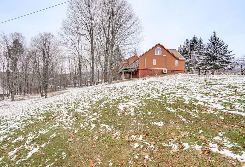 Bennington Home W/ Deck ~ 5 Mi To Bald Mountain!