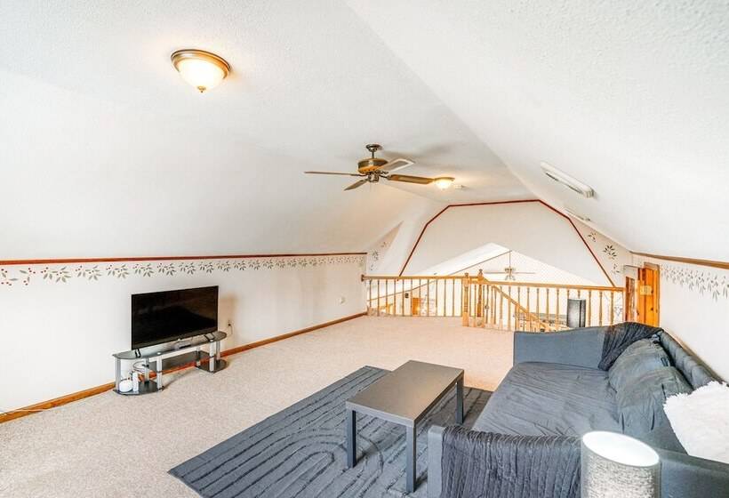 Bennington Home W/ Deck ~ 5 Mi To Bald Mountain!