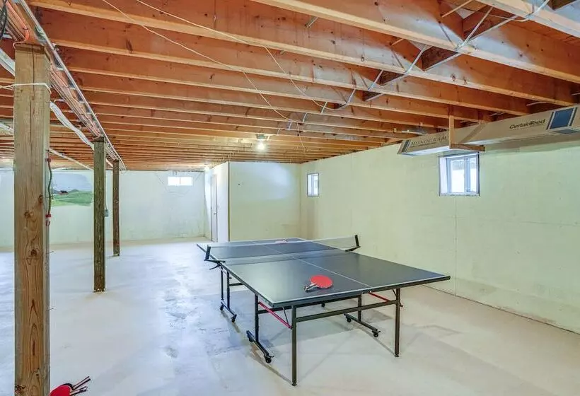 Bennington Home W/ Deck ~ 5 Mi To Bald Mountain!