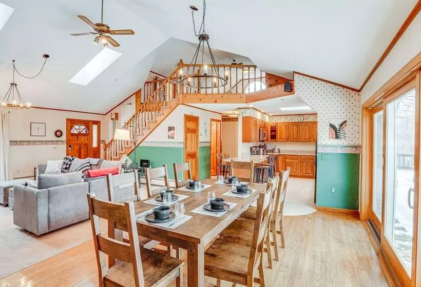 Bennington Home W/ Deck ~ 5 Mi To Bald Mountain!