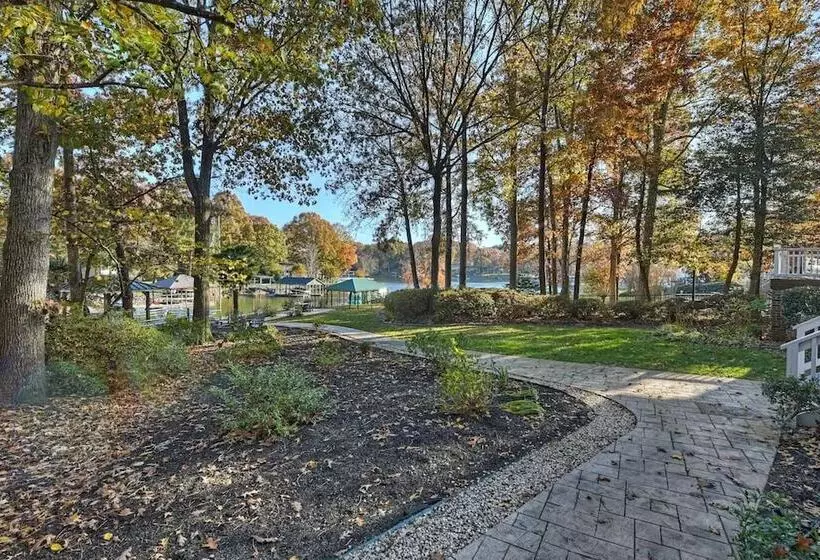 Blades Trail   Shore To Please