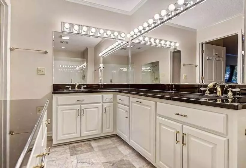 Blades Trail   Shore To Please