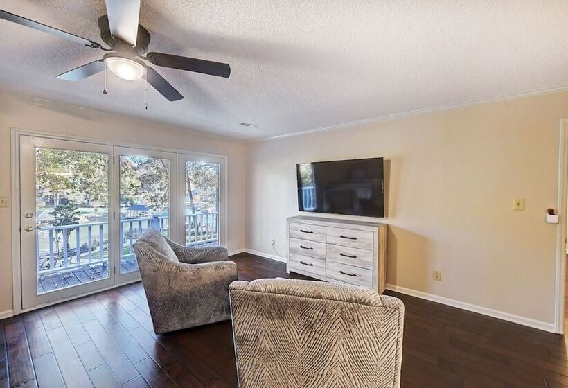 Blades Trail   Shore To Please