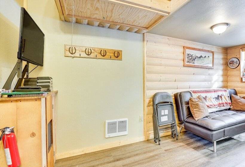 Bunkhouse Cabin In The Woods Of Cascade, Id