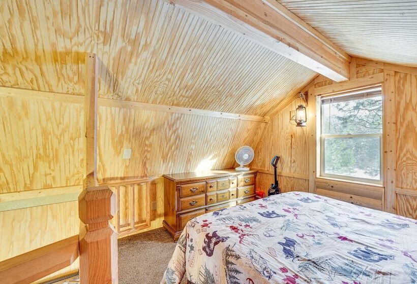 Bunkhouse Cabin In The Woods Of Cascade, Id