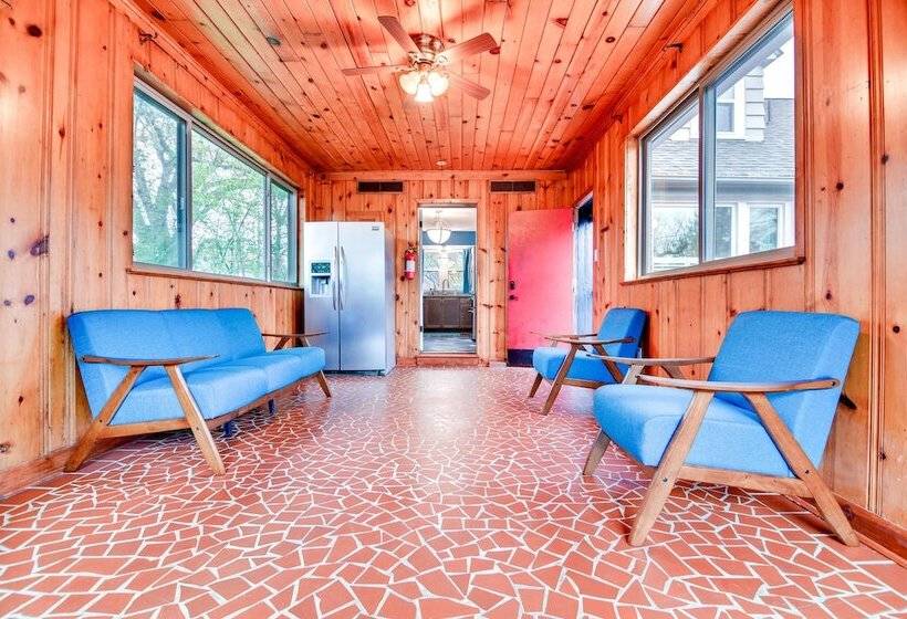 Central Memphis Home: Mcm Decor, Walk To Midtown!
