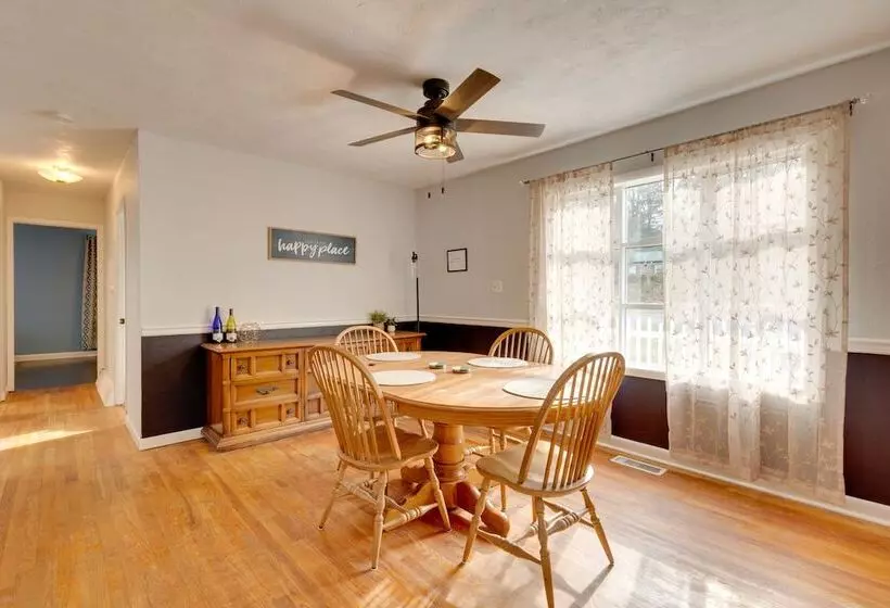 Charming State College Home   4 Mi To Psu!